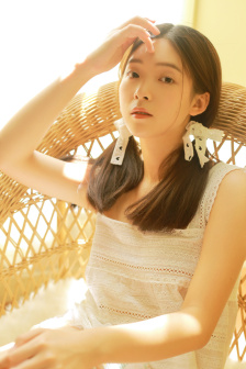 漂亮瘦子
